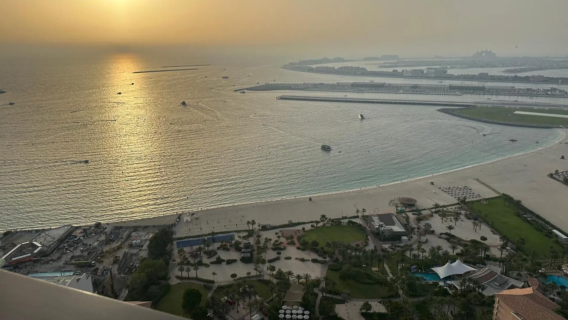 Grand Florida Beach Hostel Dubai